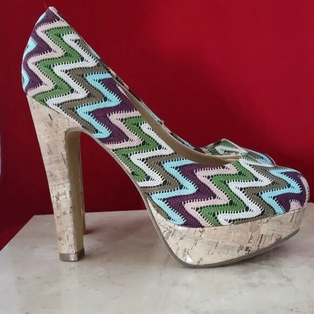 Diba Girl High Heels Multicolored Zig Zag - Size 8.5